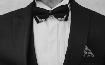 Black tie